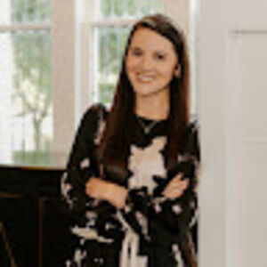 Meet your Posher, Lauren